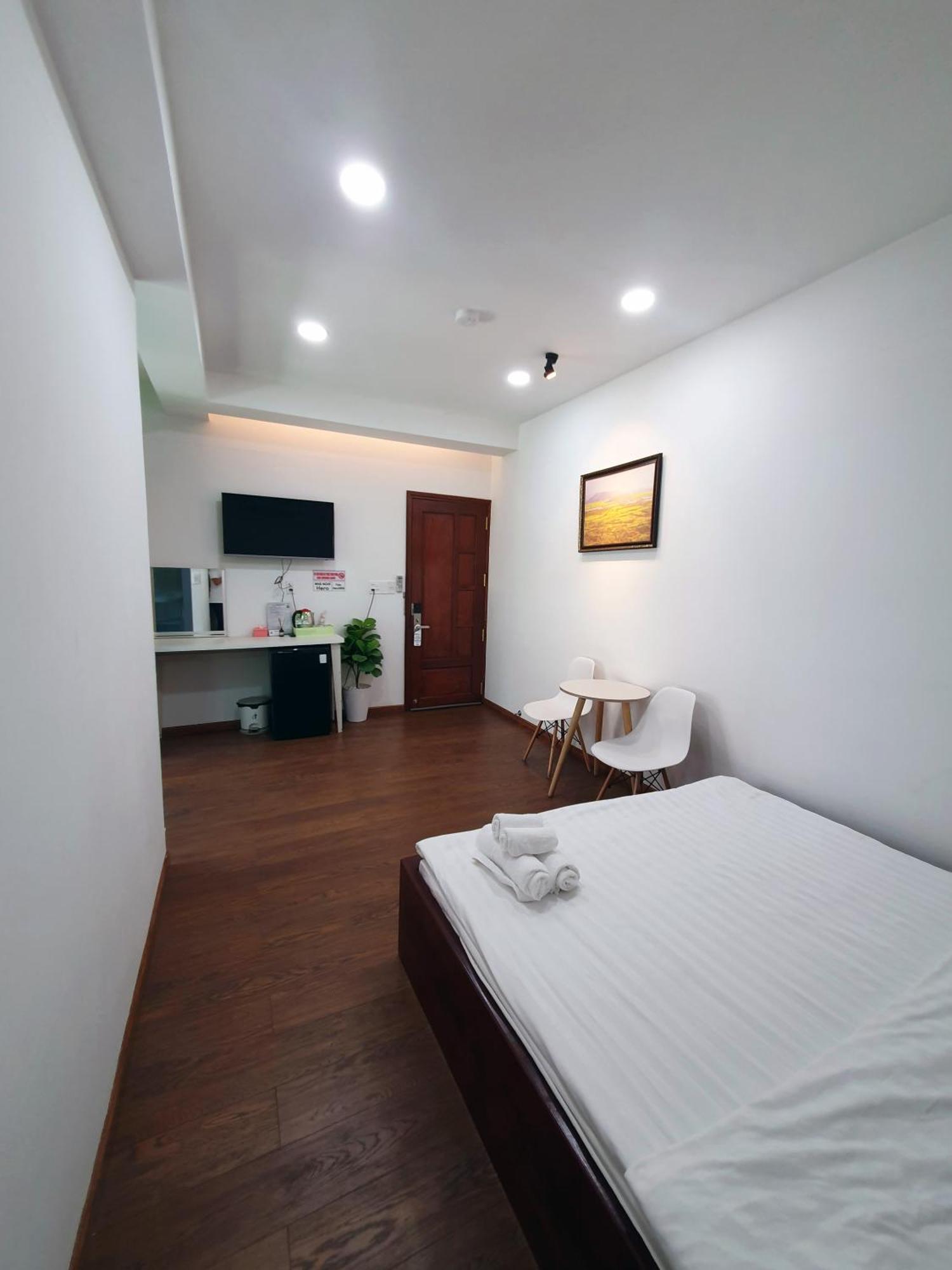 Hero Hostel & Billiards Chau Doc Extérieur photo